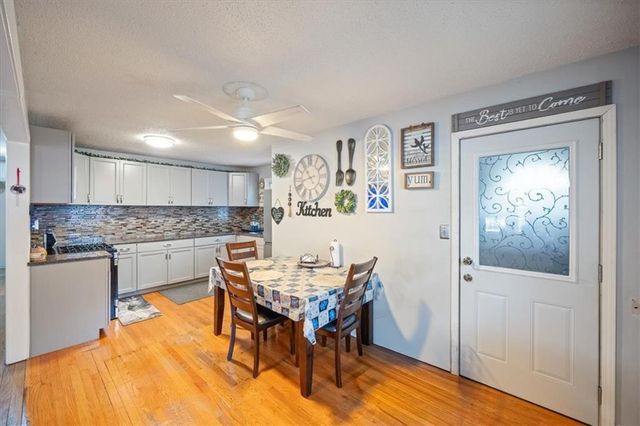 406 Elmwood Avenue, Kansas City, MO 64124