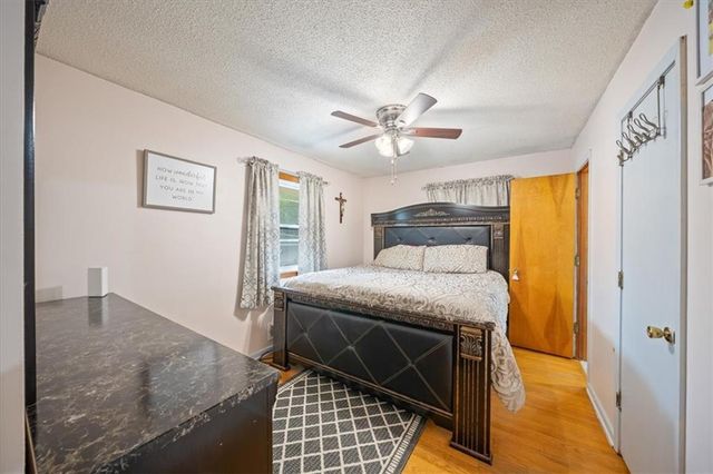 406 Elmwood Avenue, Kansas City, MO 64124