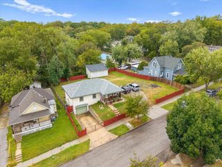406 Elmwood Avenue, Kansas City, MO 64124