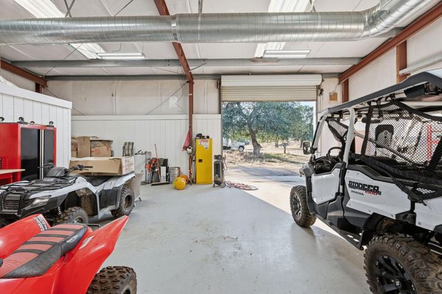 20146 Nicholas Road, Clovis, CA 93619