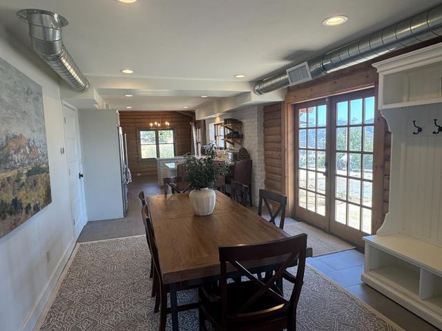 20146 Nicholas Road, Clovis, CA 93619