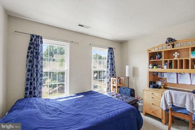 17649 HAMPSTEAD RIDGE CT, Dumfries, VA 22026