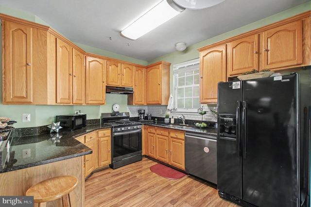 17649 HAMPSTEAD RIDGE CT, Dumfries, VA 22026