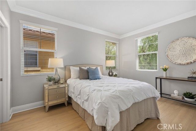 22 Apple Valley, Irvine, CA 92602