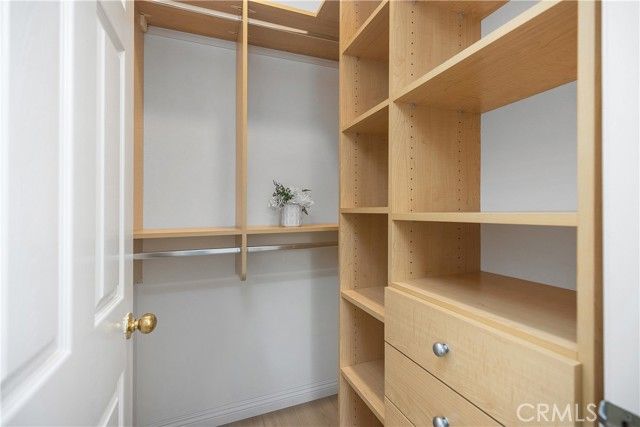 22 Apple Valley, Irvine, CA 92602