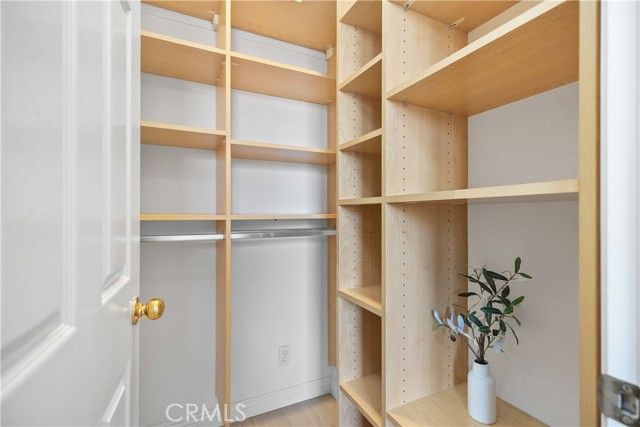 22 Apple Valley, Irvine, CA 92602