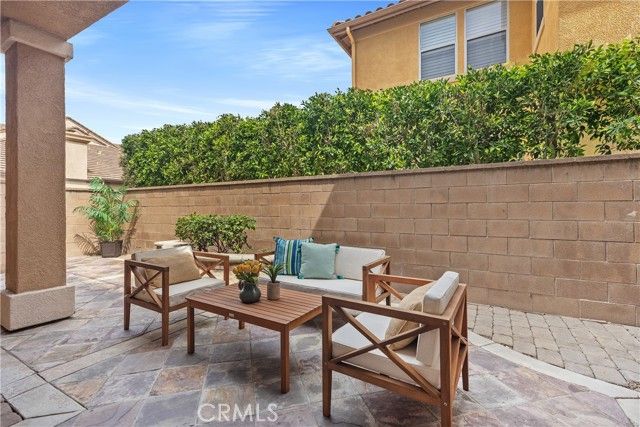 22 Apple Valley, Irvine, CA 92602