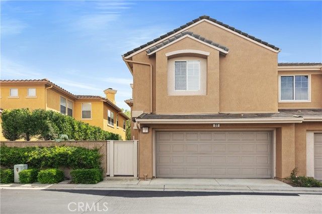 22 Apple Valley, Irvine, CA 92602