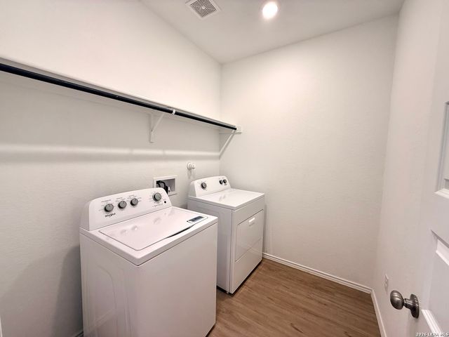 2512 Ayers, Seguin, TX 78155