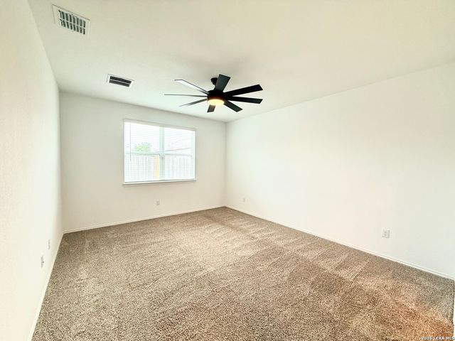 2512 Ayers, Seguin, TX 78155