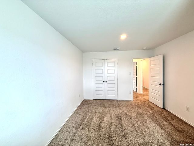 2512 Ayers, Seguin, TX 78155