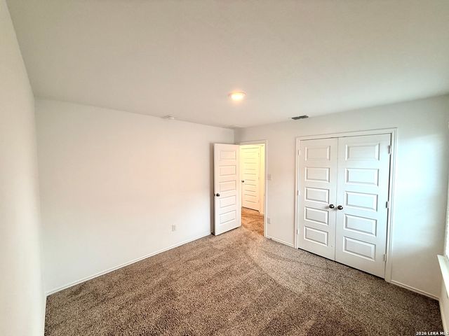 2512 Ayers, Seguin, TX 78155