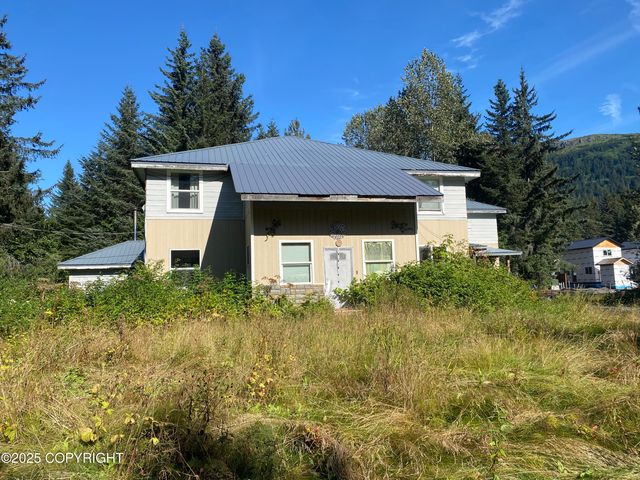 33784 Nash Road, Seward, AK 99664
