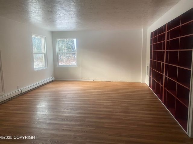 33784 Nash Road, Seward, AK 99664