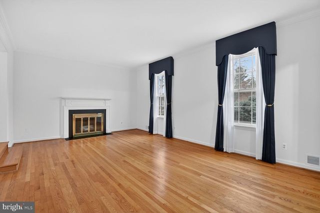 4709 RIVER RD, Bethesda, MD 20816