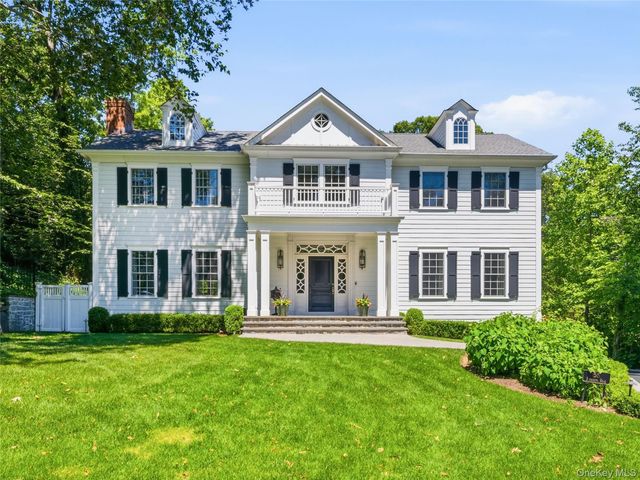 55 Plymouth Road, Manhasset, NY 11030