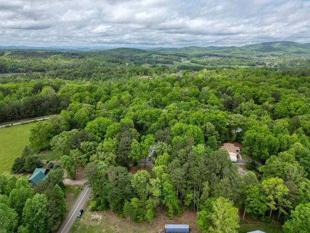 496 Forest Circle, Blairsville, GA 30512