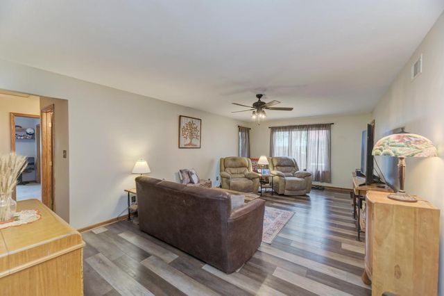 104 N Cedar Street, Gardner, IL 60424