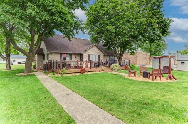 104 N Cedar Street, Gardner, IL 60424