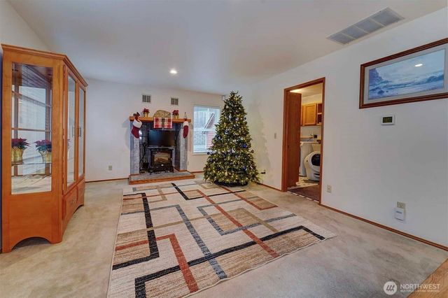 6494 Windward Place NW, Bremerton, WA 98312