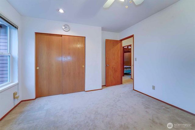 6494 Windward Place NW, Bremerton, WA 98312