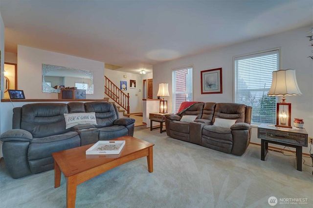 6494 Windward Place NW, Bremerton, WA 98312