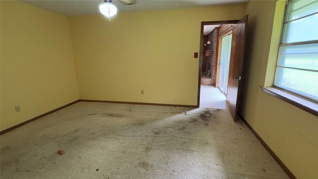 415 Meadowlark Trail, Springtown, TX 76082