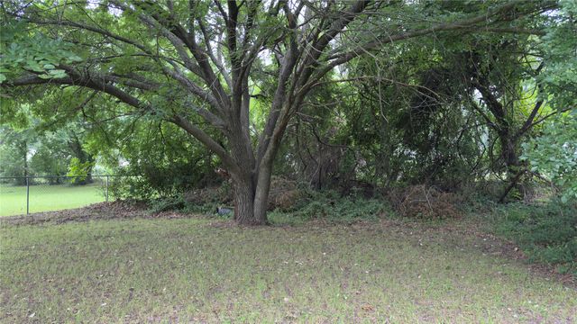 415 Meadowlark Trail, Springtown, TX 76082