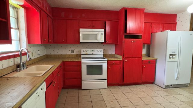 415 Meadowlark Trail, Springtown, TX 76082