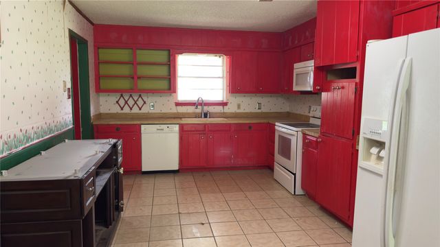 415 Meadowlark Trail, Springtown, TX 76082