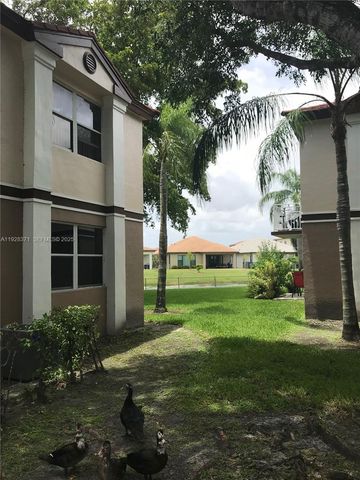1250 SW 113th Ter 101, Pembroke Pines, FL 33025