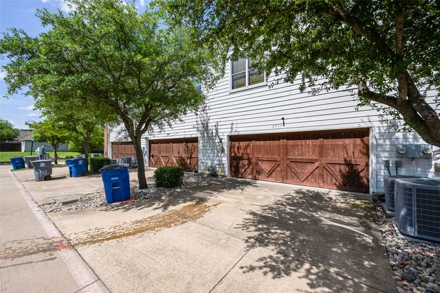 3707 Patience Boulevard E, Dallas, TX 75236