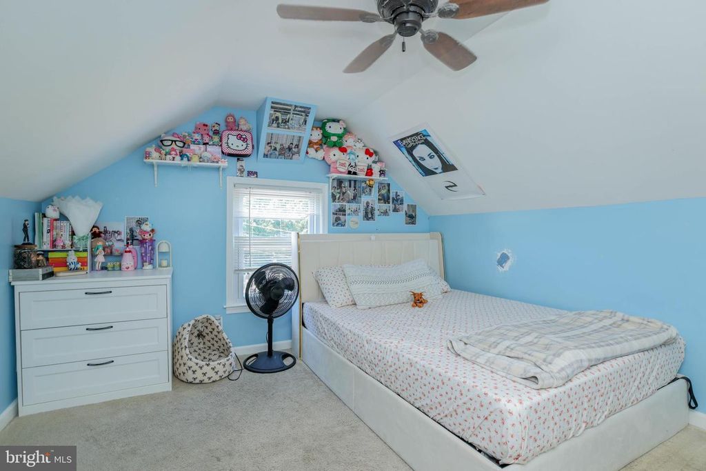 Image 14 of property listing at 2504 AMBLER CT, Dundalk, MD 21222