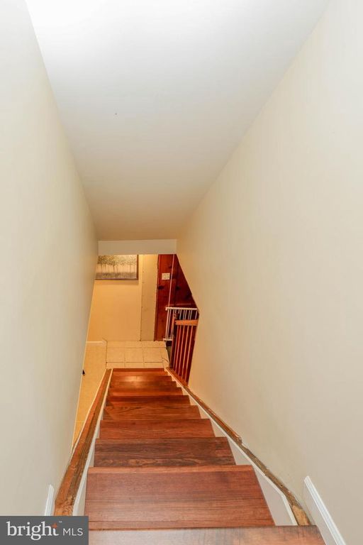 Image 15 of property listing at 2504 AMBLER CT, Dundalk, MD 21222