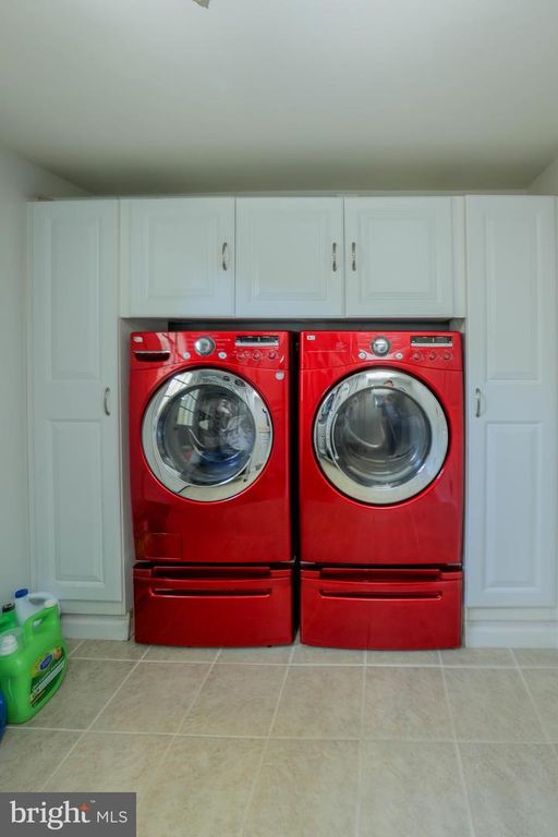 Image 19 of property listing at 2504 AMBLER CT, Dundalk, MD 21222