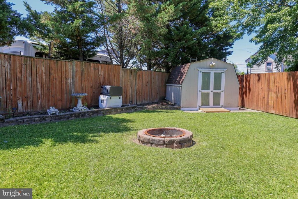 Image 28 of property listing at 2504 AMBLER CT, Dundalk, MD 21222