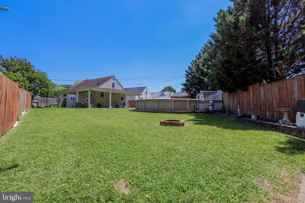 Image 29 of property listing at 2504 AMBLER CT, Dundalk, MD 21222