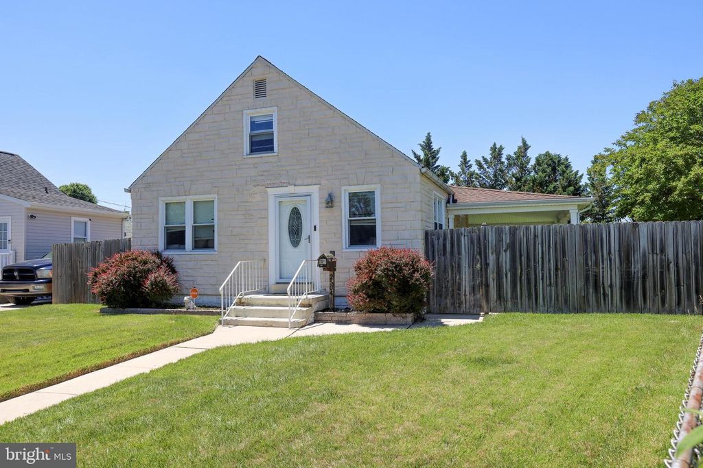 Image 3 of property listing at 2504 AMBLER CT, Dundalk, MD 21222