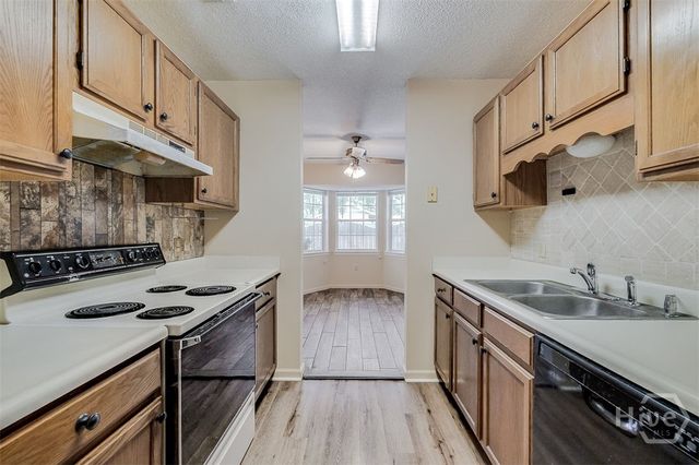494 Teal Lake Drive, Richmond Hill, GA 31324