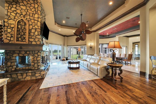 418 Lakeview Boulevard, Dickinson, TX 77539