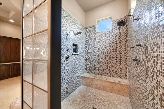 418 Lakeview Boulevard, Dickinson, TX 77539