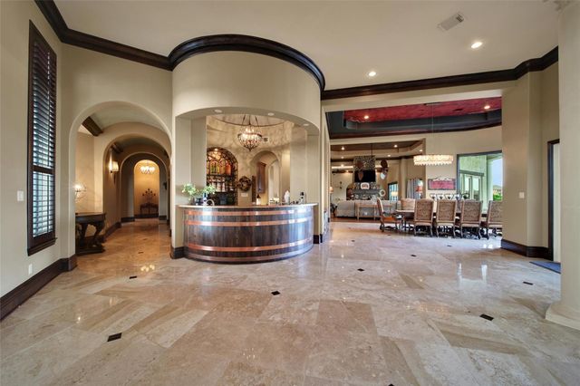 418 Lakeview Boulevard, Dickinson, TX 77539