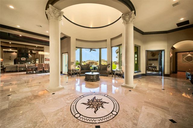 418 Lakeview Boulevard, Dickinson, TX 77539