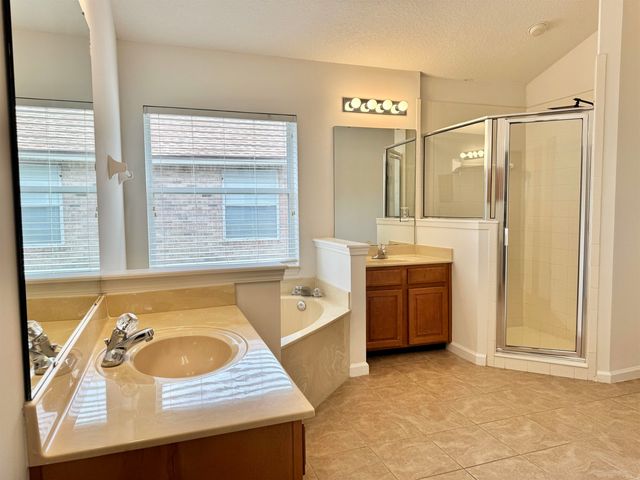 1012 Arbor Trails Ct, St Augustine, FL 32084