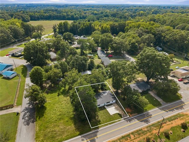 7 Beaverdam Road, Williamston, SC 29697