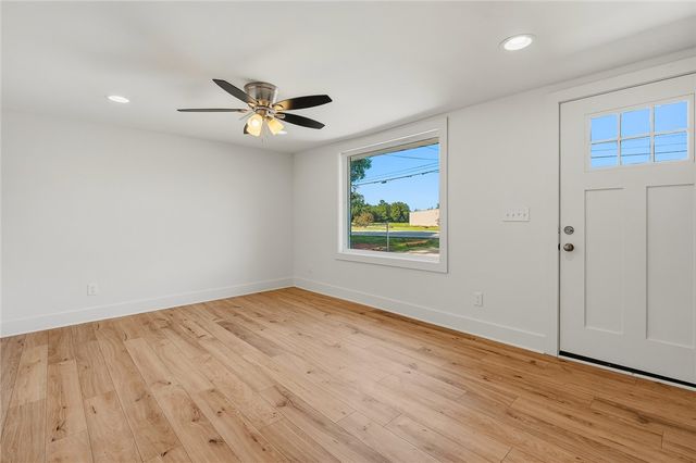 7 Beaverdam Road, Williamston, SC 29697