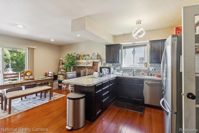 44768 Hanford Road, Canton, MI 48187
