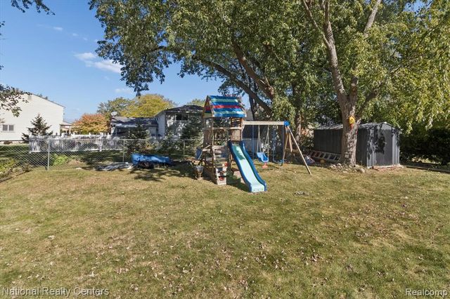 44768 Hanford Road, Canton, MI 48187