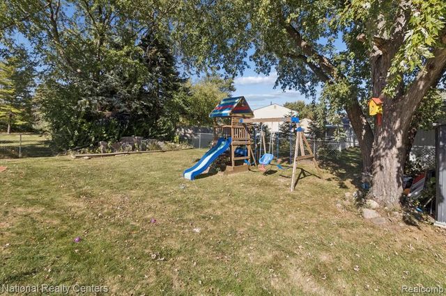 44768 Hanford Road, Canton, MI 48187