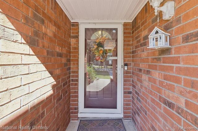 44768 Hanford Road, Canton, MI 48187
